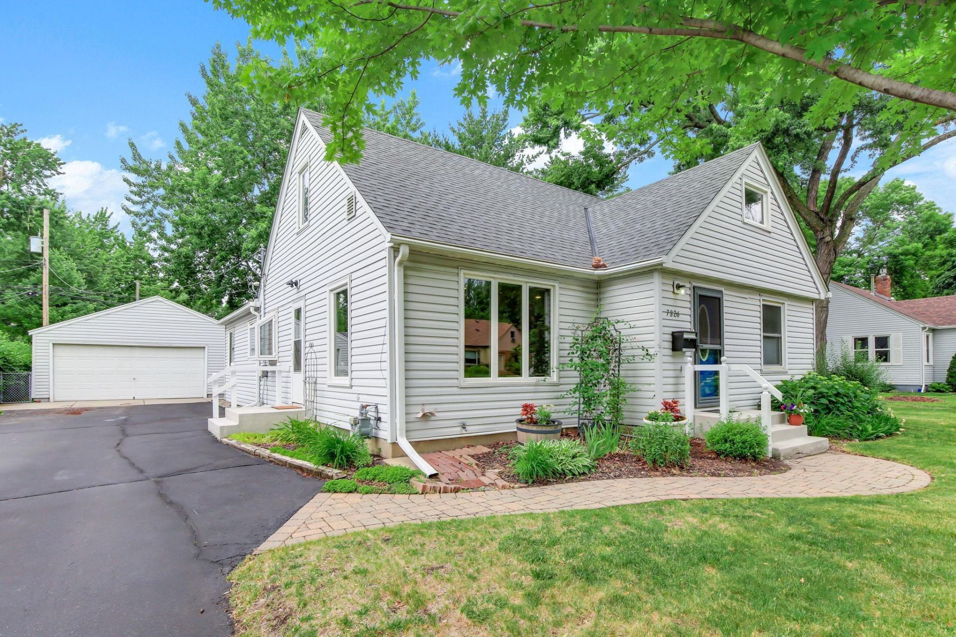 7326 Wentworth Avenue, Richfield, MN 55423