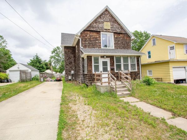 1402 9th Avenue NW, Austin, MN 55912