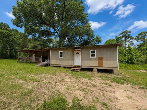 359 Brown Ritter , Leesville, LA 71446