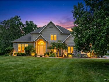 5730 Thompson Road , Clarence Center, NY 14032