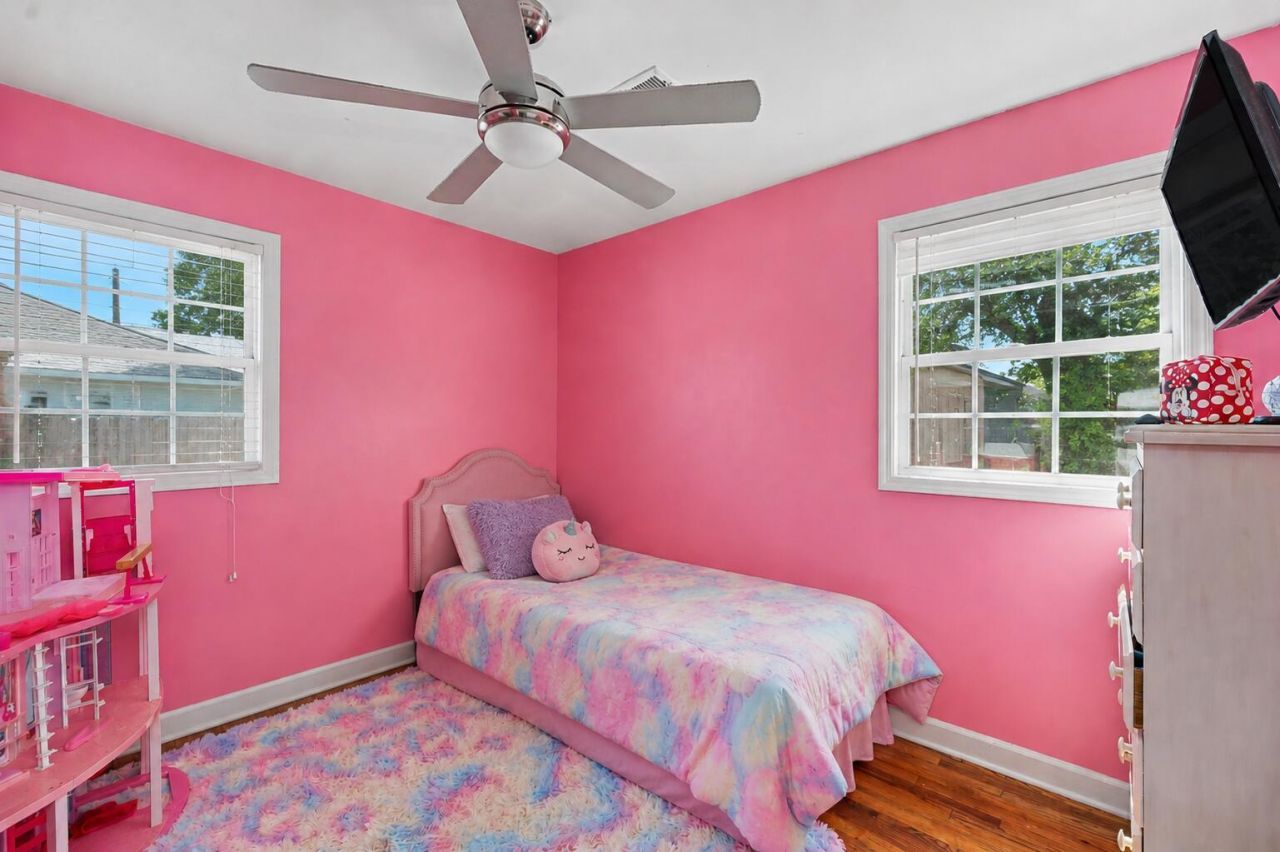 415 Mary Scott Drive Photo 7