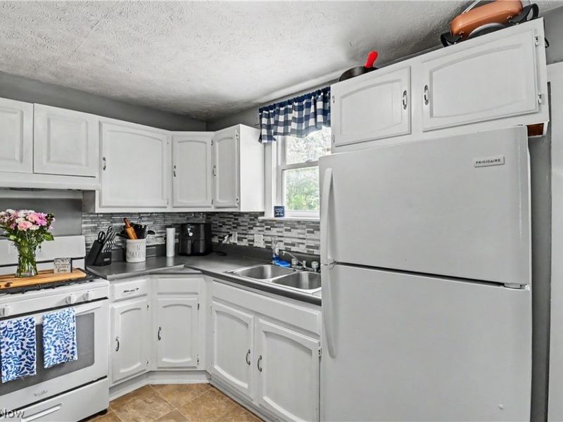 905 Charles Street, Galion, OH 44833 Photo 6