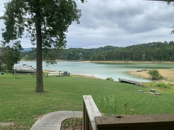 1239 Fishermans Way, Sevierville, TN 37876