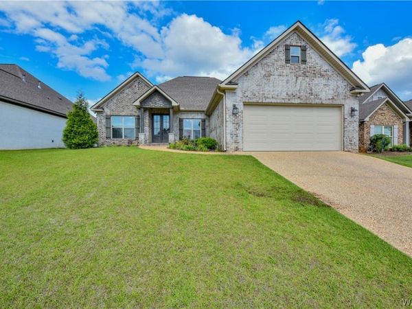 13837 Hemlock Drive , Northport, AL 35475