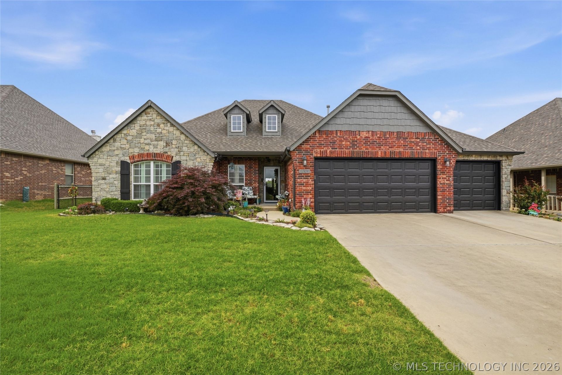 9306 E 91st Street N, Owasso, OK 74055 Main Photo