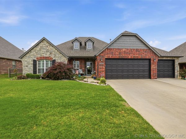 9306 E 91st Street N, Owasso, OK 74055