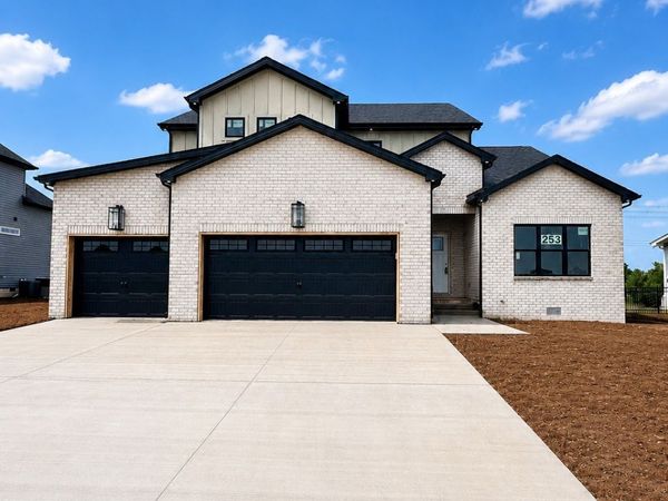 238 Low Plains Ln, Clarksville, TN 37043