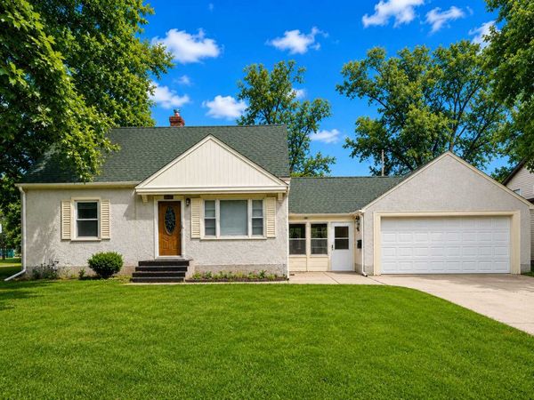 6424 50th Avenue N, Crystal, MN 55428