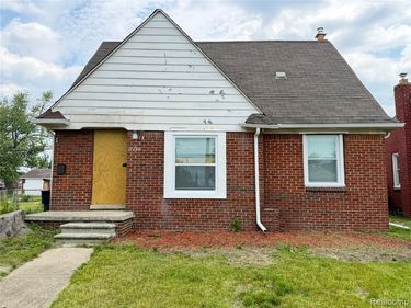 17240 Hoover Street , Detroit, MI 48205