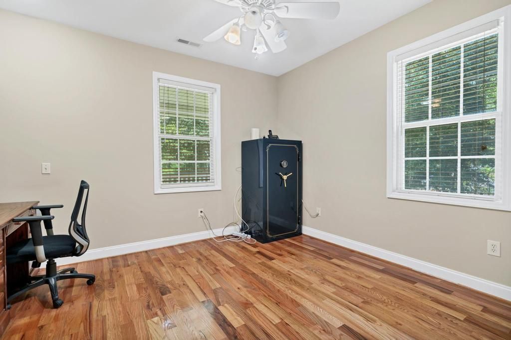914 Claussen House Drive Photo 19