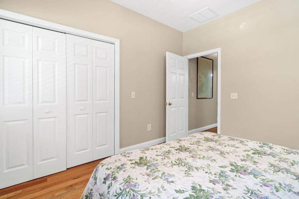 914 Claussen House Drive Photo 24