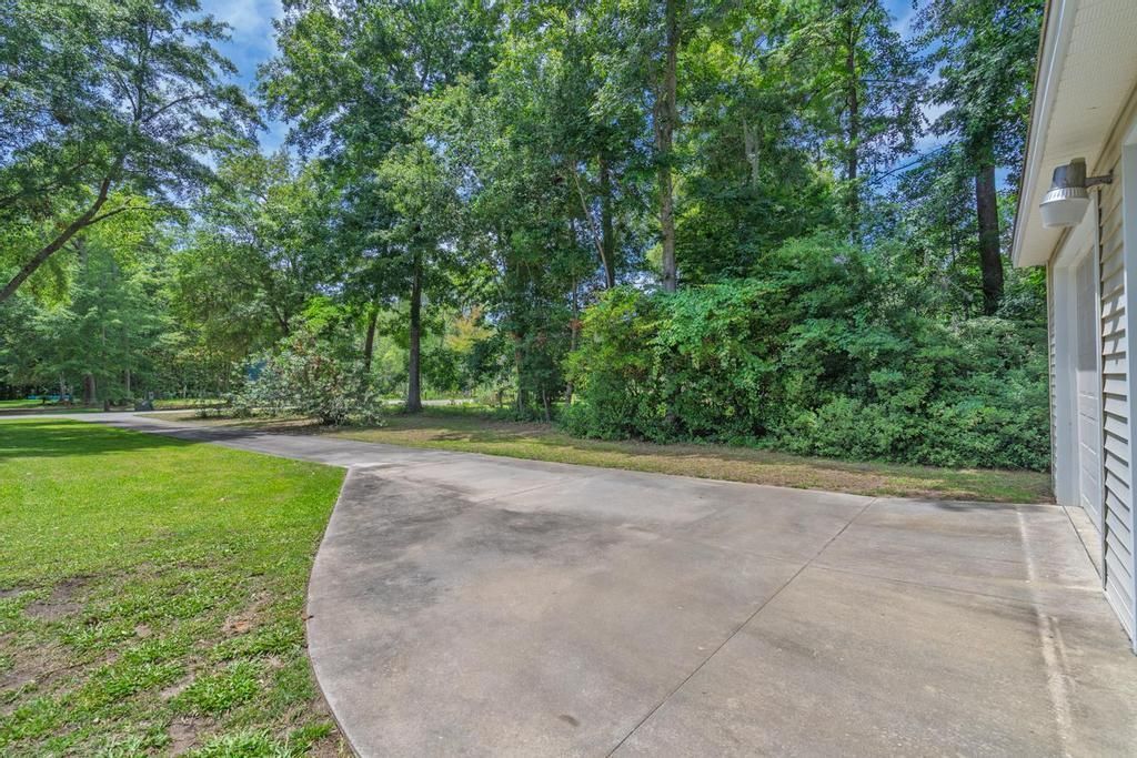 914 Claussen House Drive Photo 44