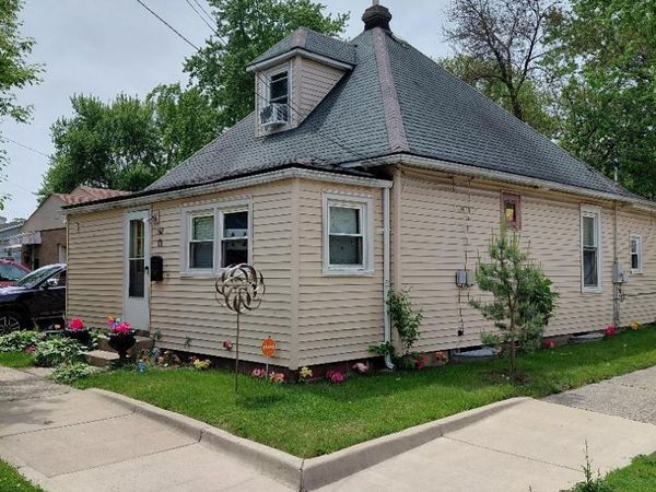 968 Lorraine Avenue , Waukegan, IL 60085