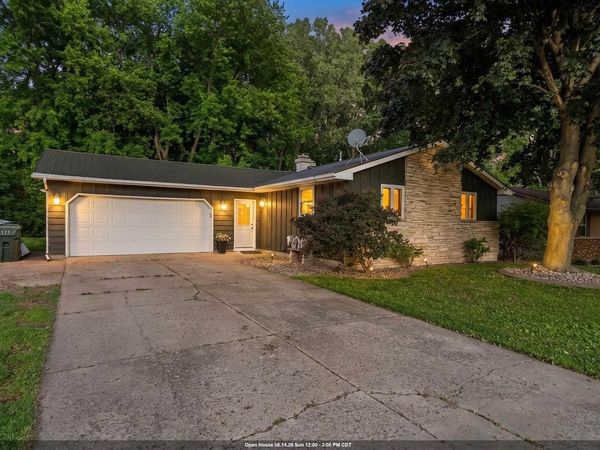 1708 THELEN AVENUE, Kaukauna, WI 54130