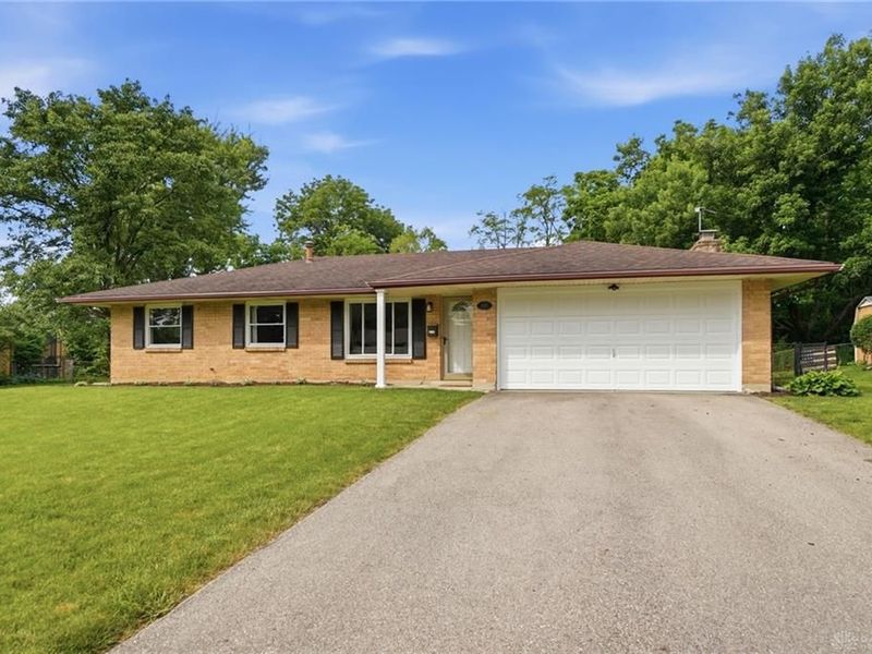 8032 Washington Park Drive, Miamisburg, OH 45459 Photo 4