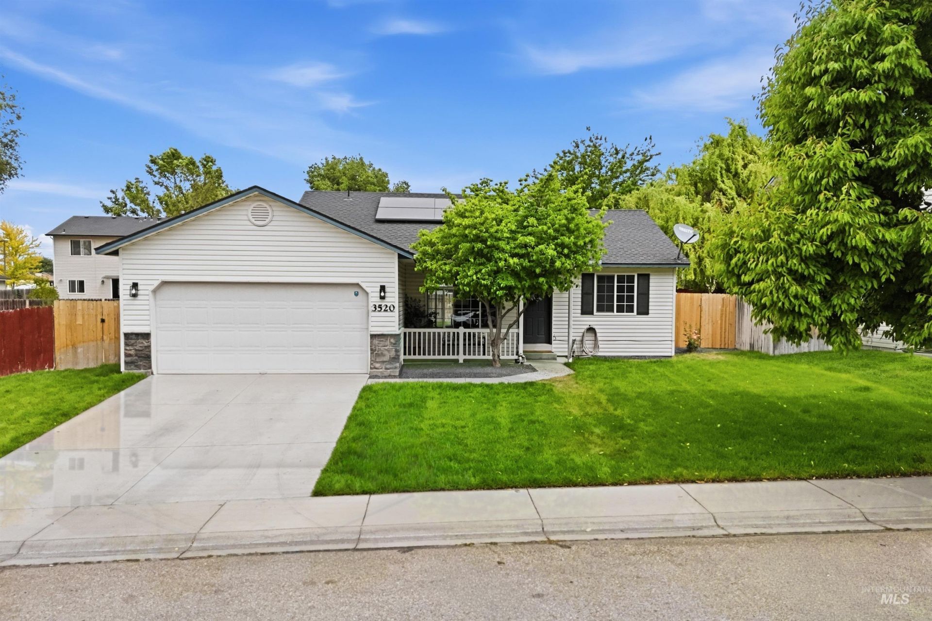 3520 E Kent Ave, Nampa, ID 83686 Main Photo