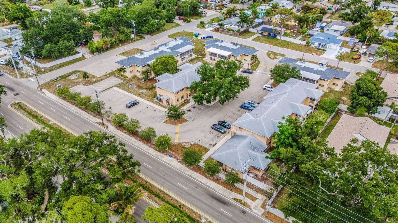 2826 W Rainbow Circle, Unit 2818, Sarasota, FL 34231 Photo