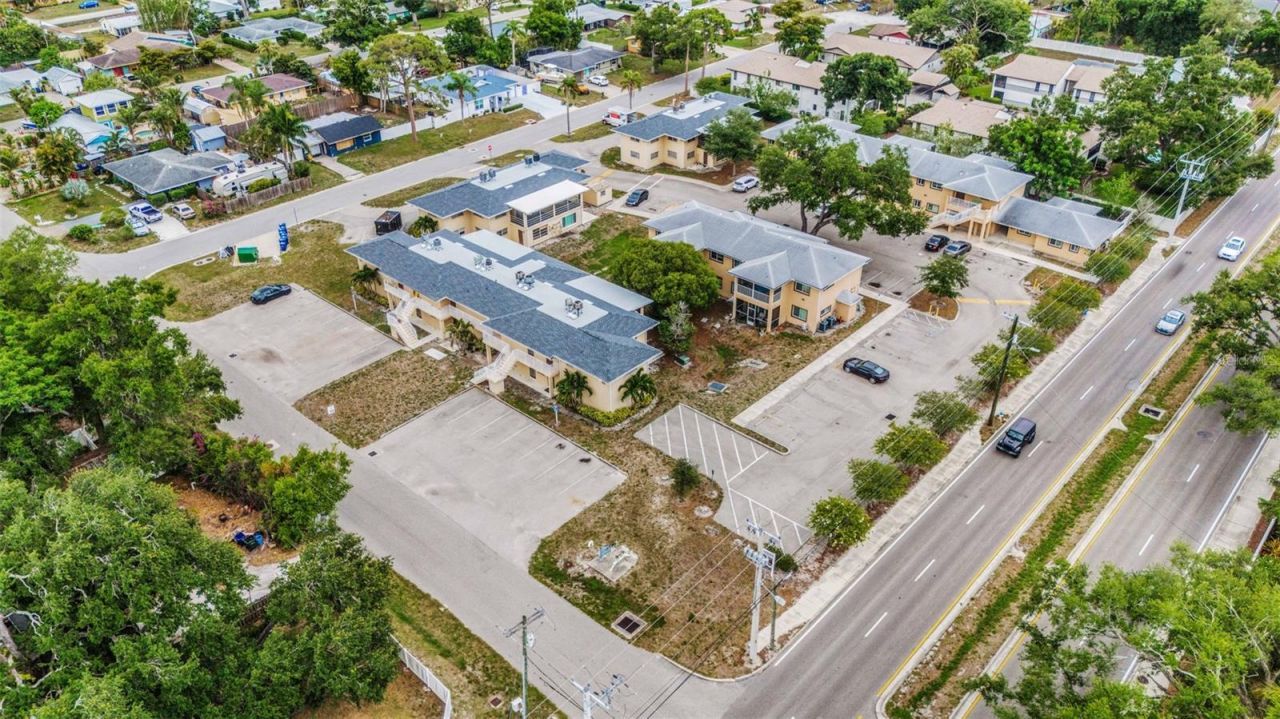 2826 W Rainbow Circle, Unit 2818, Sarasota, FL 34231 Photo