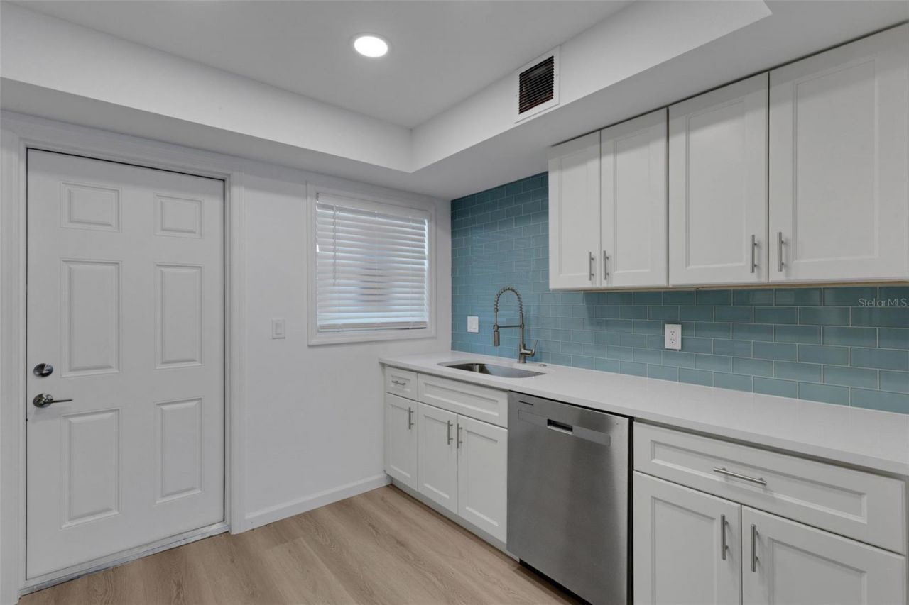 2826 W Rainbow Circle, Unit 2818, Sarasota, FL 34231 Photo