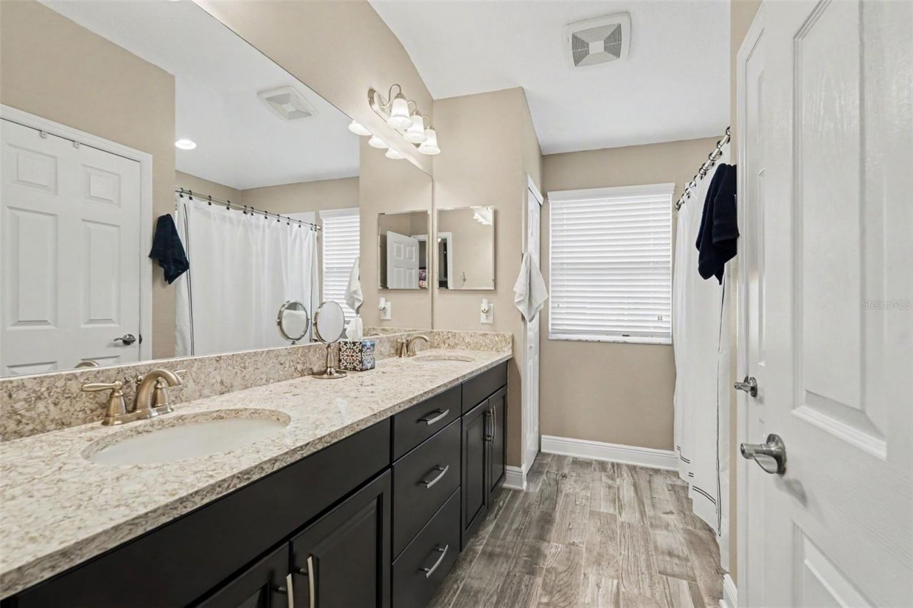 30329 Southwell Lane , Wesley Chapel, FL 33543 Photo