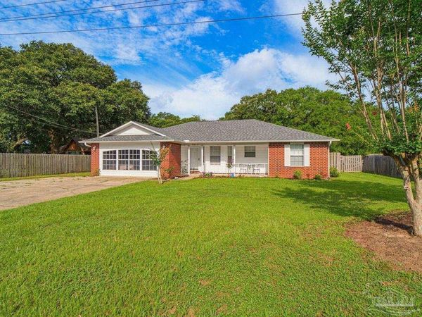 5613 Windermere Trace, Pace, FL 32571