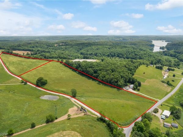 Fargo Road SW, Dellroy, OH 44620