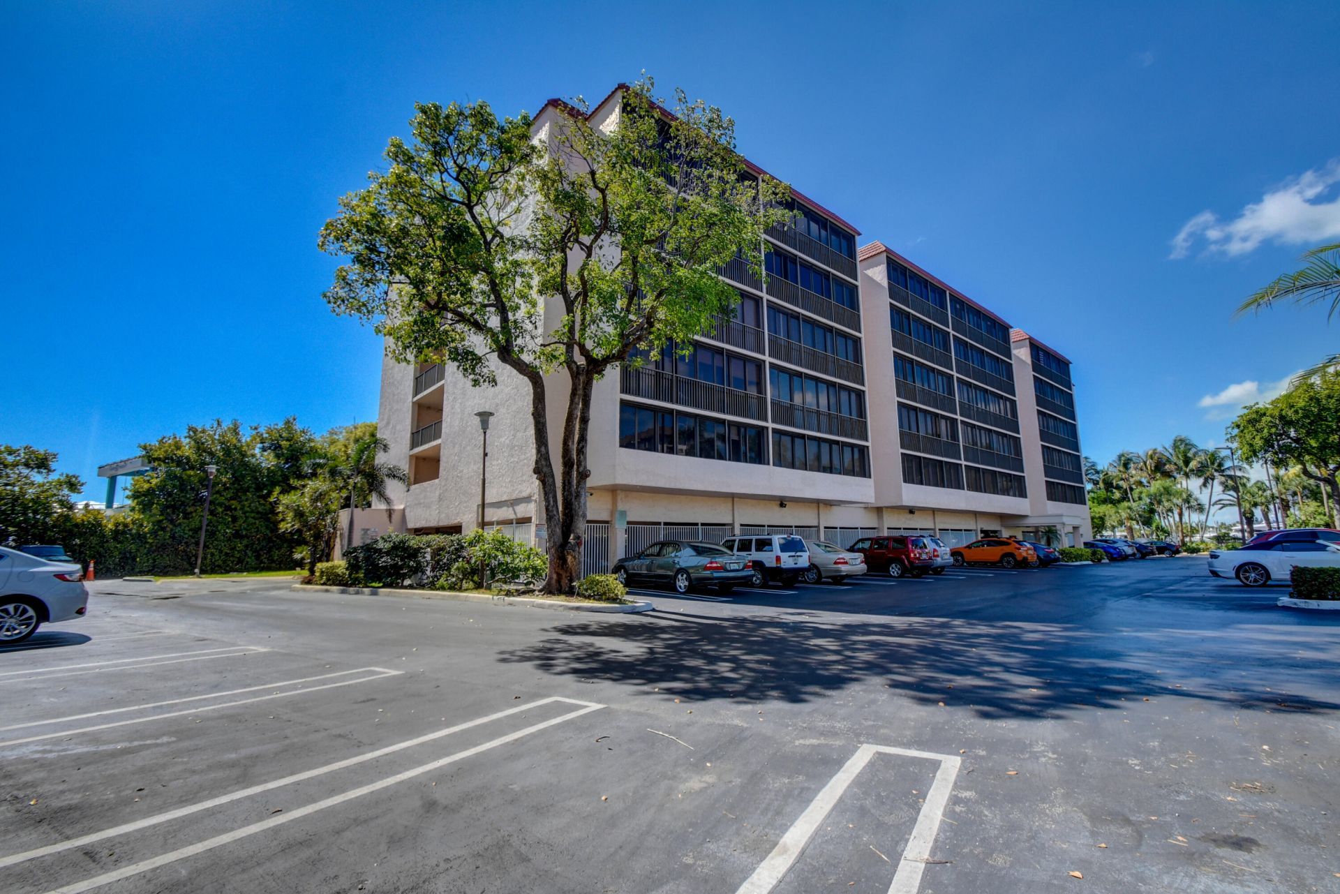 740 S Federal Highway, Unit 208, Pompano Beach, FL 33062 Photo