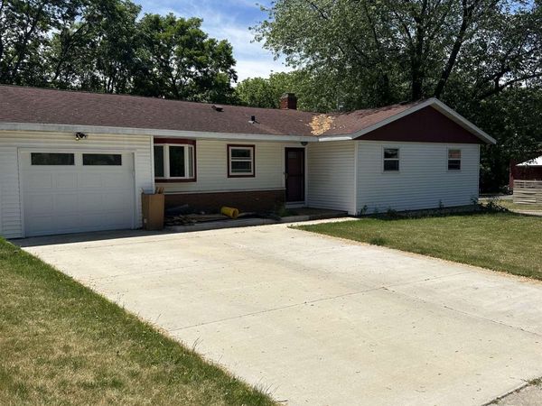 2913 Harriman Lane, Madison, WI 53713