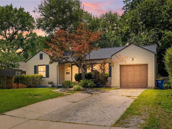 5444 Linden Street, Roeland Park, KS 66205