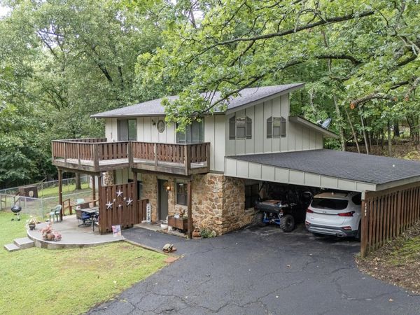 1322 Marina Drive , Grove, OK 74344