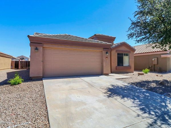 10617 W NEZ PERCE Street, Tolleson, AZ 85353
