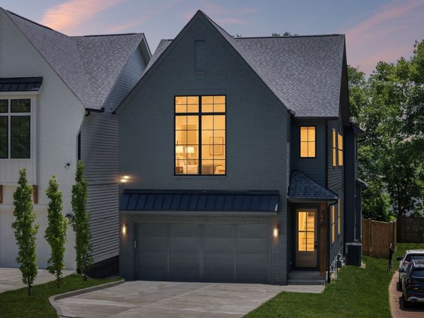 832B Neartop Dr , Nashville, TN 37205