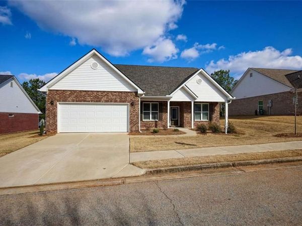 210 Park Place Trail , Social Circle, GA 30025