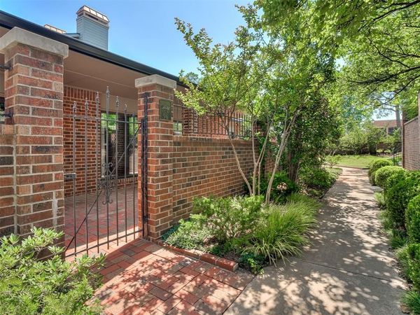 6208 Waterford Boulevard, Unit 96, Oklahoma City, OK 73116