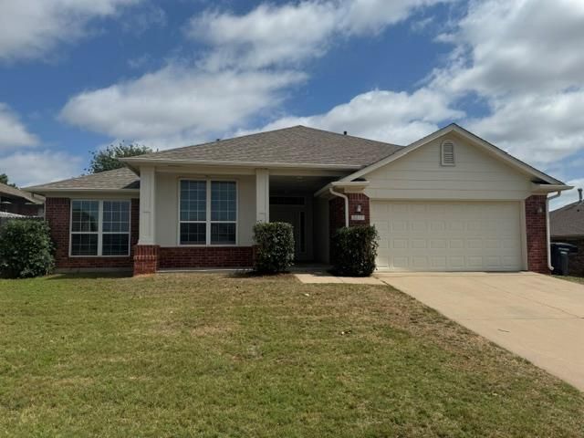 2217 SE 7th Street, Moore, OK 73160 Main Photo