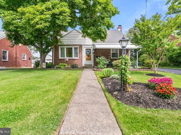 117 W WAYNE AVENUE, ALDAN, PA 19018