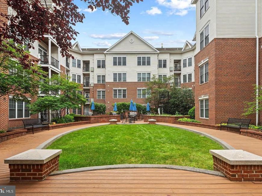 350 W Elm Street, Unit 3305, Conshohocken, PA 19428 Main Photo