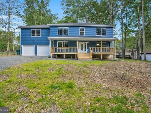 8595 PERIWINKLE DRIVE , TOBYHANNA, PA 18466