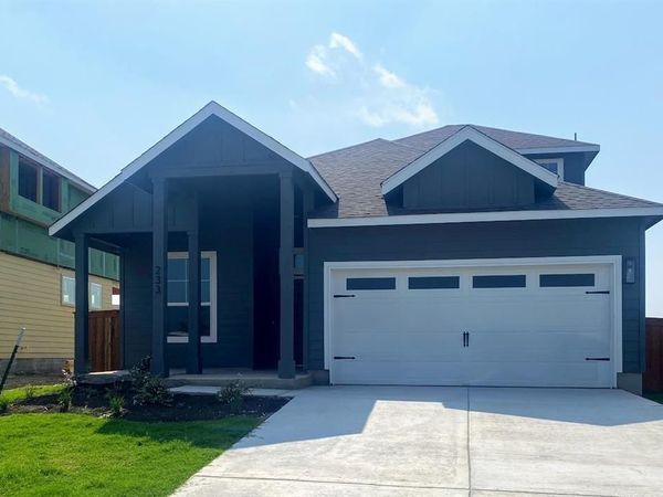 233 William Moon WAY, San Marcos, TX 78666