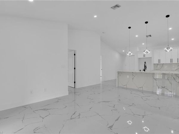 535-537 Ladd ST, LEHIGH ACRES, FL 33974