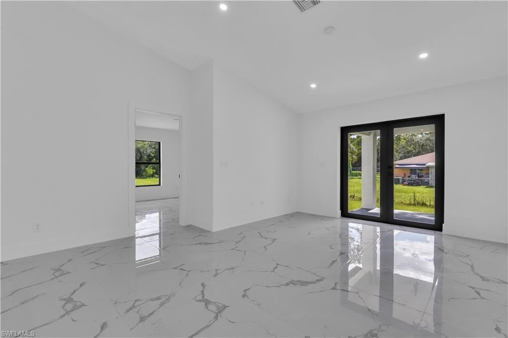 535-537 Ladd St, Lehigh Acres, FL 33974 Photo