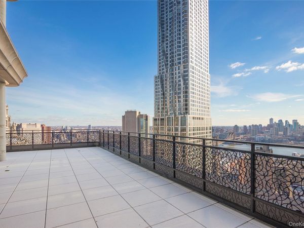 25 Park Row , Unit 34B, New York (Manhattan), NY 10038