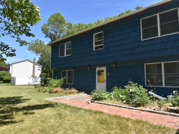 8 Long Meadow Place, Centereach, NY 11720