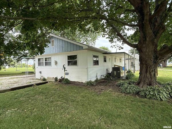502 W SOUTH Street, Astoria, IL 61501