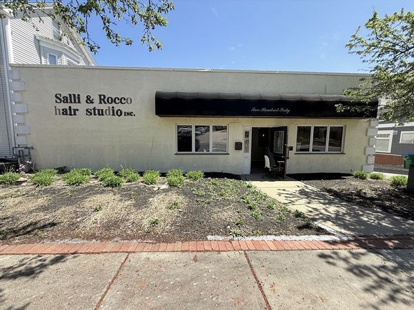 260 Washington St, Westwood, MA 02090