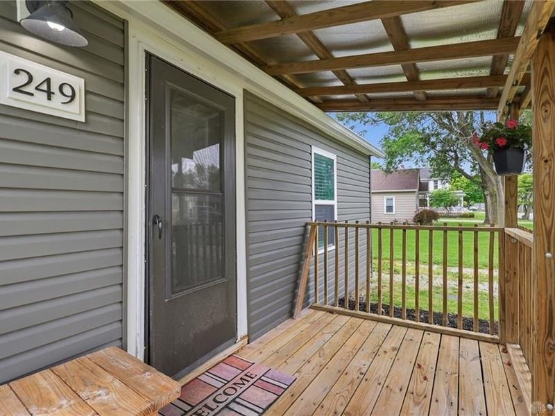 249 W Mound Street, South Charleston, OH 45368 Photo 5