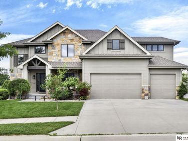 1516 S 210th Street, Omaha, NE 68022