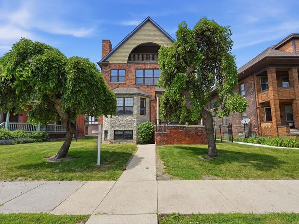 429 E Ferry Street, Unit #8, Detroit, MI 48202