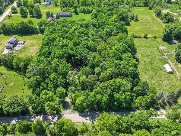 3075 Crandall Road , Howell Twp, MI 48855