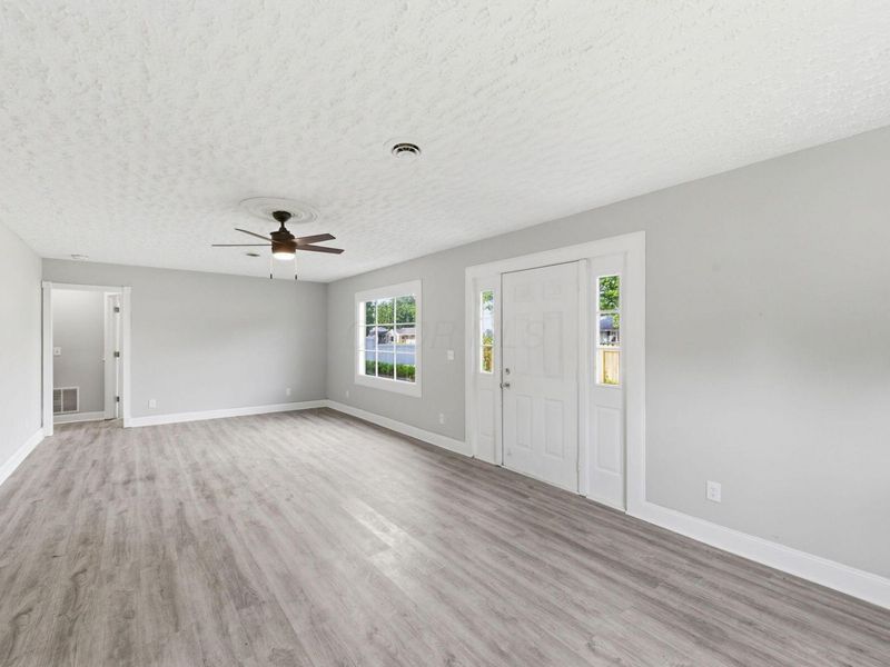 444 Linda Mel Drive , Marion, OH 43302 Photo 8